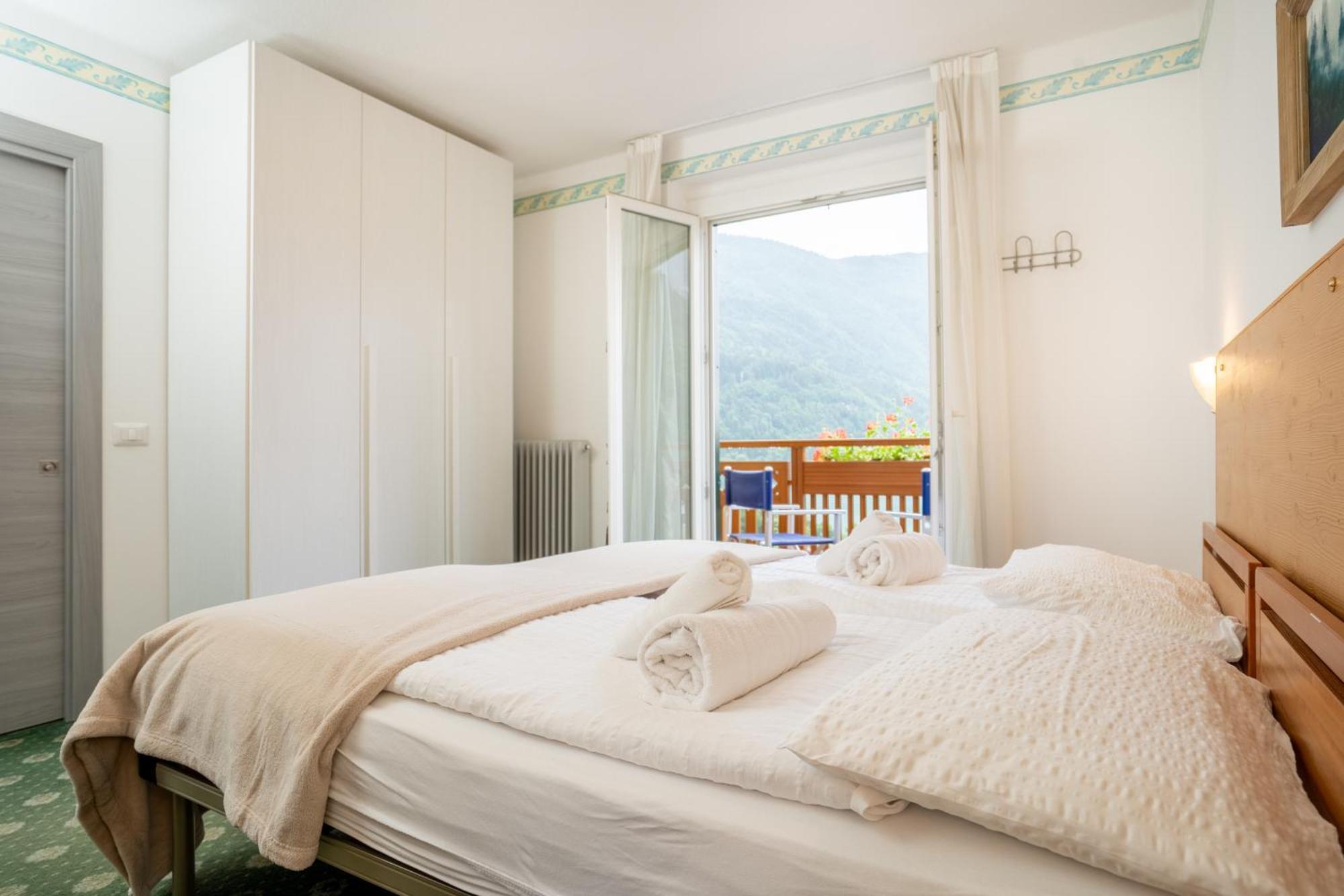 Hotel Europa โมลเวโน ภายนอก รูปภาพ